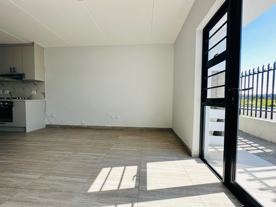 2 Bedroom Property for Sale in Parklands North Western Cape